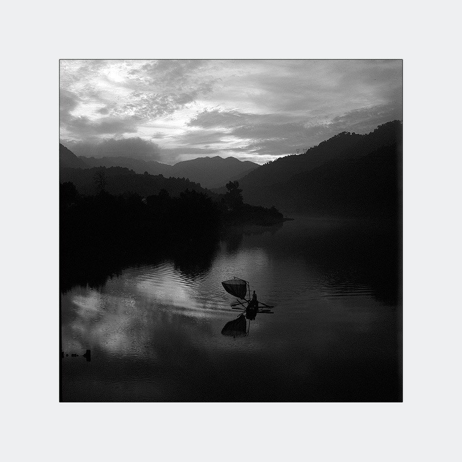 <font color=#E61AE6>[]ӰƷչӣ</color>