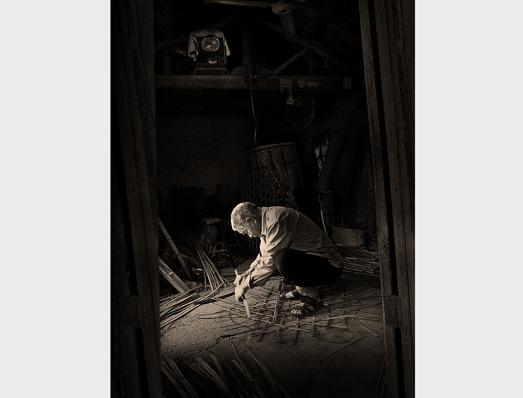 1205281210f78a4683e5561864Ϊܶ-1 .jpg